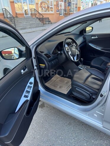 Hyundai Accent 2014, 136,000 km - 1.6 l - Bakı