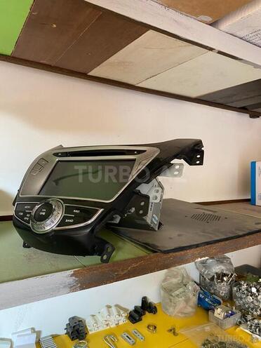 Hyundai Elantra 2011, 381,152 km - 2.0 l - Bakı