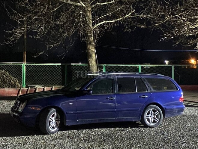 Mercedes E 200 1998, 450,000 km - 2.0 l - Bərdə
