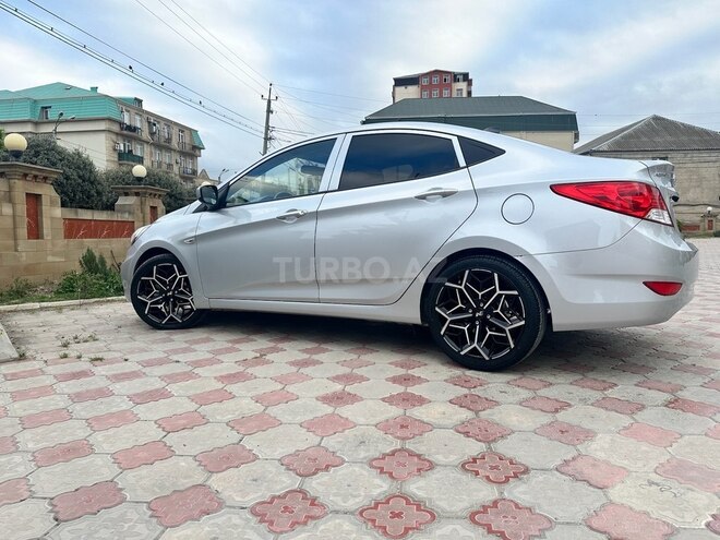 Hyundai Accent 2014, 136,000 km - 1.6 l - Bakı