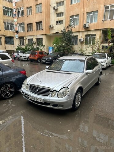 Mercedes E 220 d 2004, 444,000 km - 2.2 l - Bakı