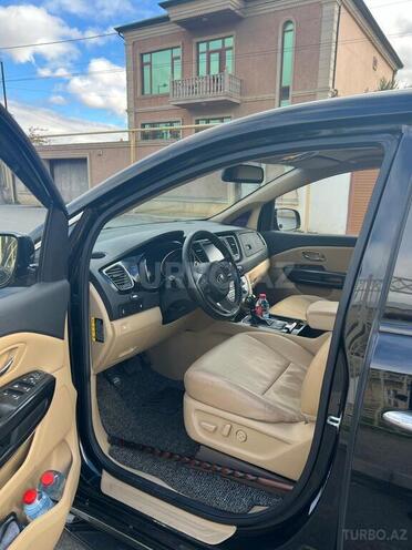 Kia Carnival 2015, 268,000 km - 2.2 l - Bakı