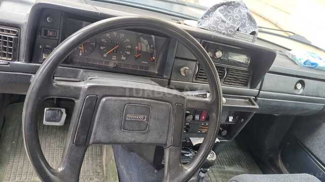 Volvo  1990, 315,485 km - 2.3 l - Bakı