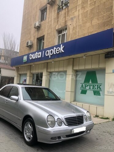 Mercedes E 220 d 2001, 392,300 km - 2.2 l - Bakı