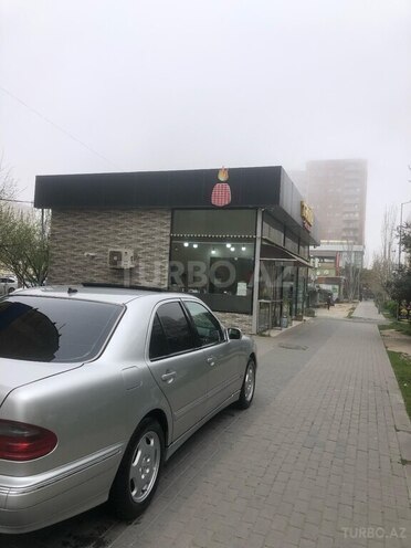Mercedes E 220 d 2001, 392,300 km - 2.2 l - Bakı