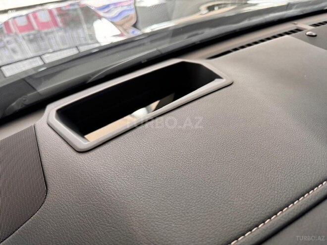 Lexus LX 600-15
