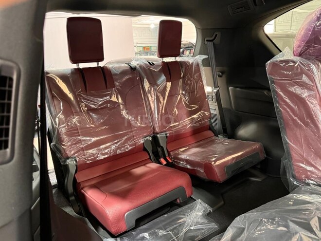 Lexus LX 600-12
