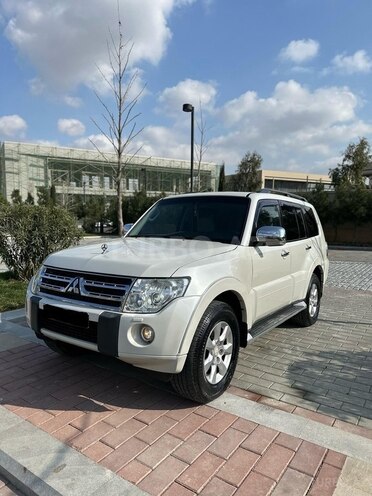 Mitsubishi Pajero 2010, 195,245 km - 3.5 l - Bakı