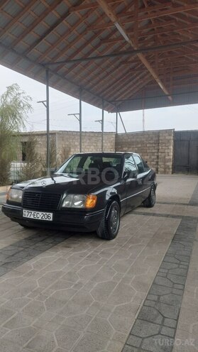 Mercedes E 220 1994, 235,000 km - 2.2 l - Bakı