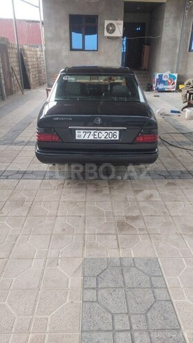 Mercedes E 220 1994, 235,000 km - 2.2 l - Bakı