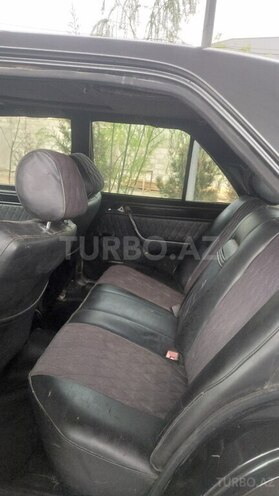 Mercedes E 220 1994, 235,000 km - 2.2 l - Bakı