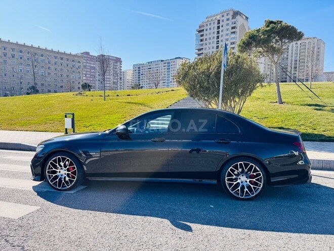 Mercedes E 200-5
