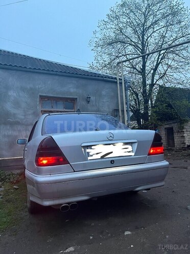 Mercedes C 200 1998, 547,373 km - 2.0 l - Göygöl