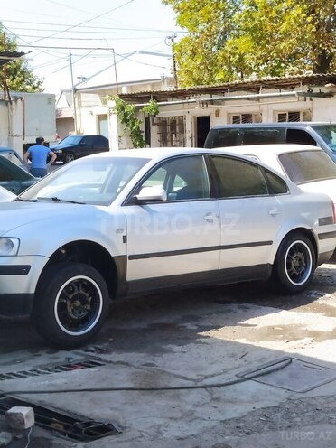 Volkswagen Passat 1998, 340,000 km - 2.0 l - Gəncə