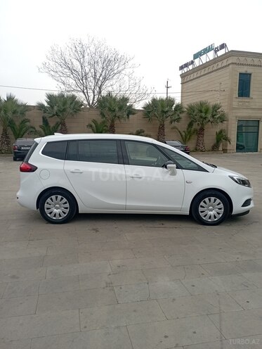 Opel Zafira 2017, 196,000 km - 1.4 l - Bakı