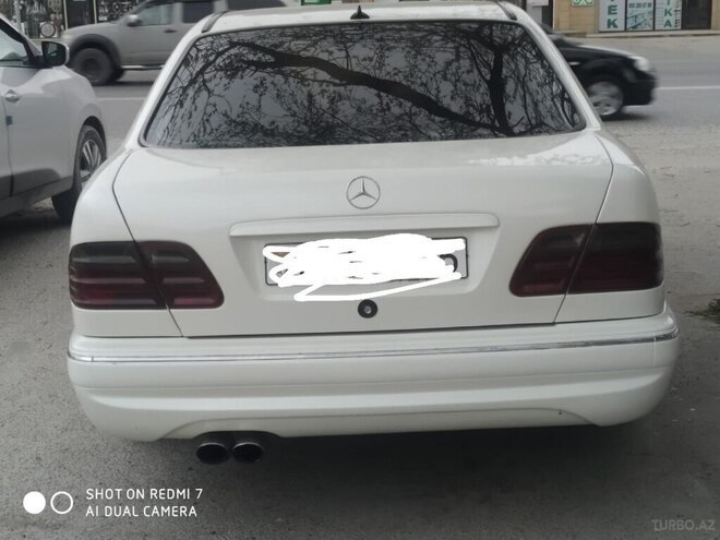 Mercedes E 240 1990, 216,988 km - 2.4 l - Bakı