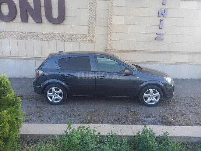 Opel Astra 2006, 300,000 km - 1.3 l - Sabirabad