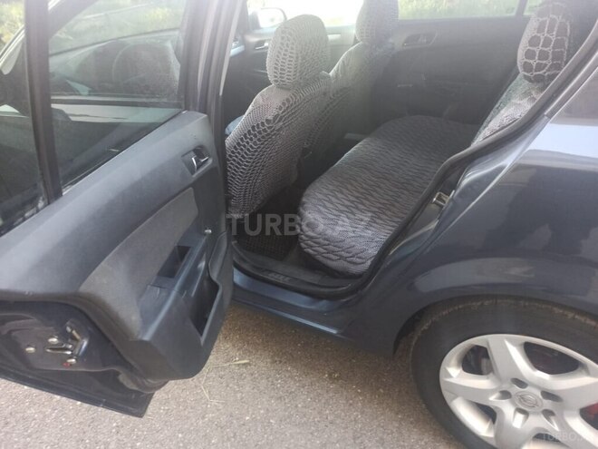 Opel Astra 2006, 300,000 km - 1.3 l - Sabirabad
