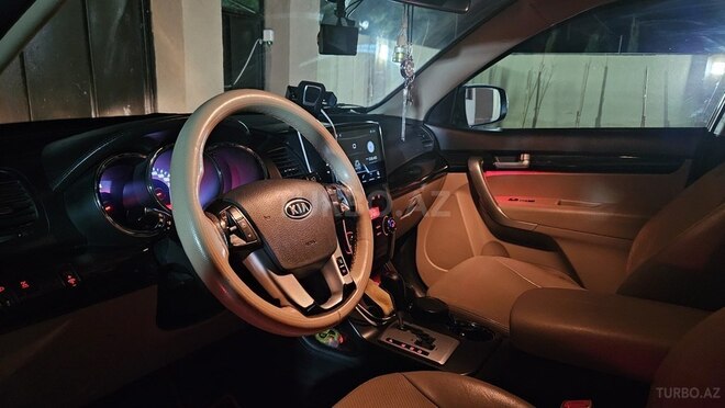 Kia Sorento 2011, 329,916 km - 2.4 l - Bakı