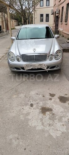 Mercedes E 220 d 2005, 499,000 km - 2.2 l - Bakı