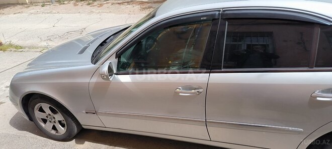 Mercedes E 220 d 2005, 499,000 km - 2.2 l - Bakı