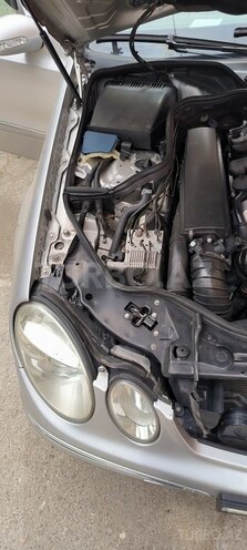 Mercedes E 220 d 2005, 499,000 km - 2.2 l - Bakı