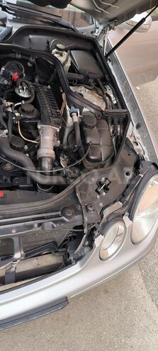 Mercedes E 220 d 2005, 499,000 km - 2.2 l - Bakı