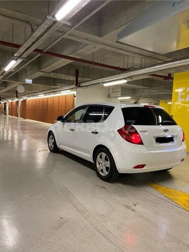 Kia Ceed 2008, 240,000 km - 1.6 л - Gəncə