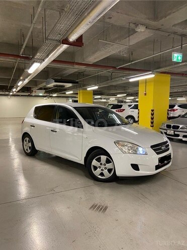 Kia Ceed 2008, 240,000 km - 1.6 л - Gəncə