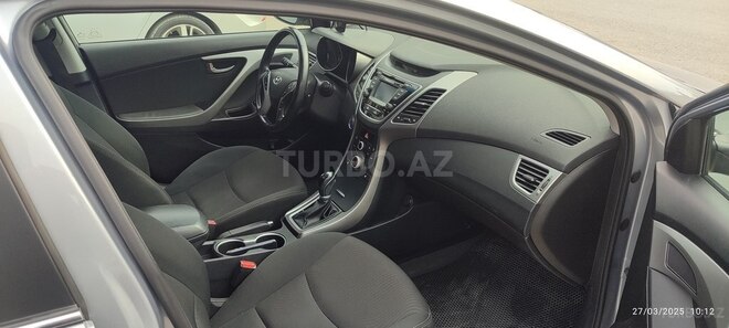 Hyundai Elantra 2015, 98,000 km - 1.8 l - Yevlax