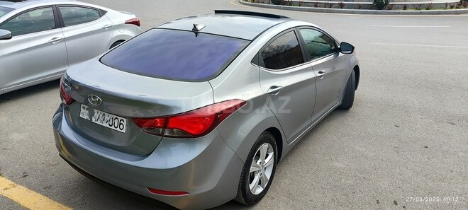 Hyundai Elantra 2015, 98,000 km - 1.8 l - Yevlax