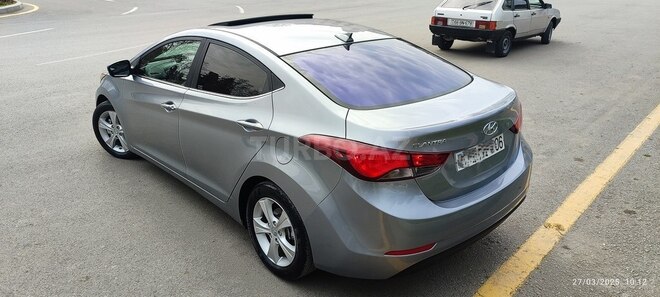 Hyundai Elantra 2015, 98,000 km - 1.8 l - Yevlax