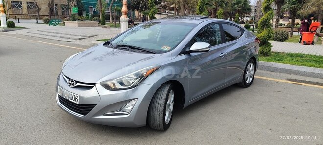 Hyundai Elantra 2015, 98,000 km - 1.8 l - Yevlax