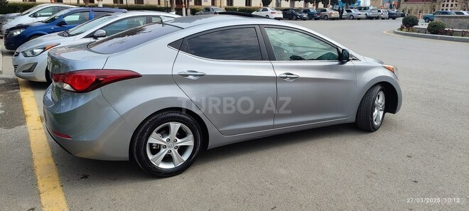 Hyundai Elantra 2015, 98,000 km - 1.8 l - Yevlax