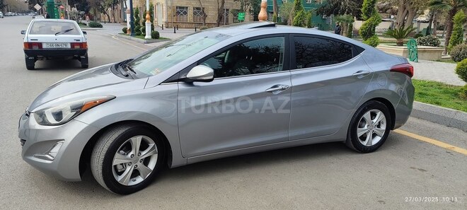 Hyundai Elantra 2015, 98,000 km - 1.8 l - Yevlax