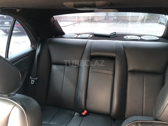Mercedes E 240 2001, 310,000 km - 2.6 l - Bakı
