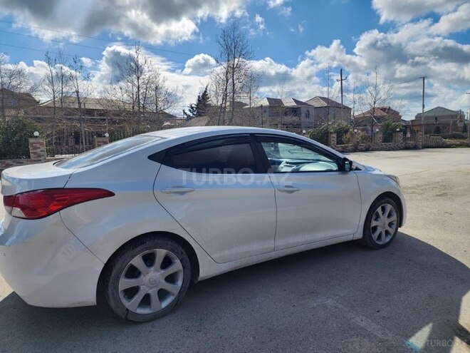 Hyundai Elantra 2011, 180,000 km - 1.8 l - Bakı