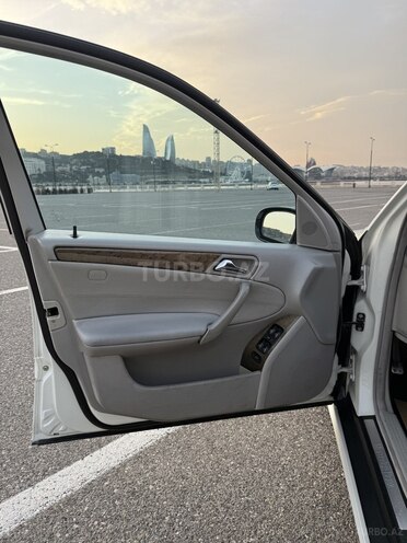 Mercedes C 230 2006, 212,000 km - 2.5 l - Bakı