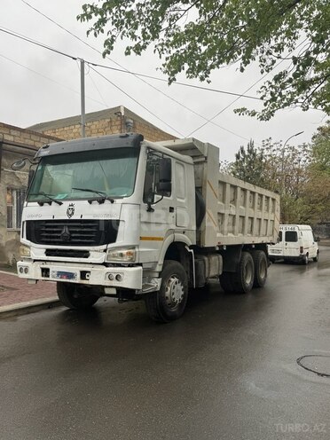 HOWO Sinotruk 2012, 200,000 km - 10.0 l - Gəncə