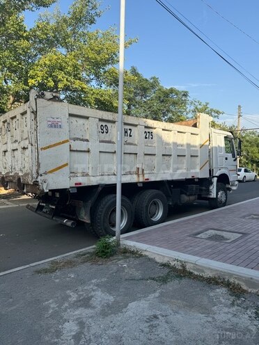 HOWO Sinotruk 2012, 200,000 km - 10.0 l - Gəncə