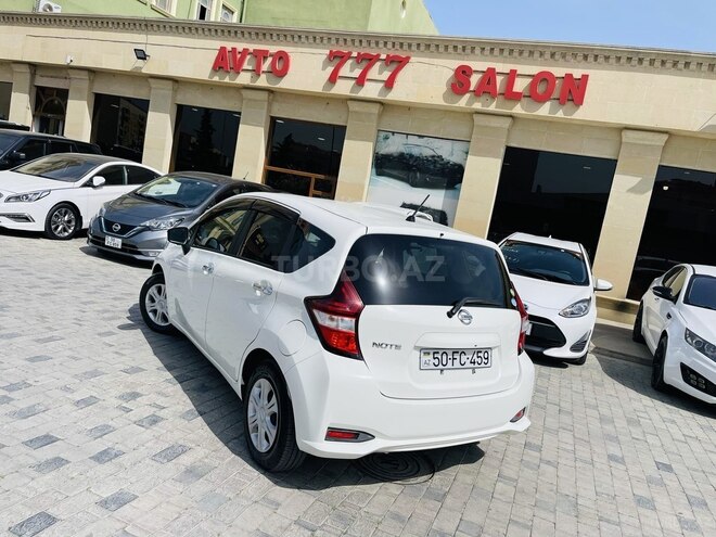 Nissan Note-9