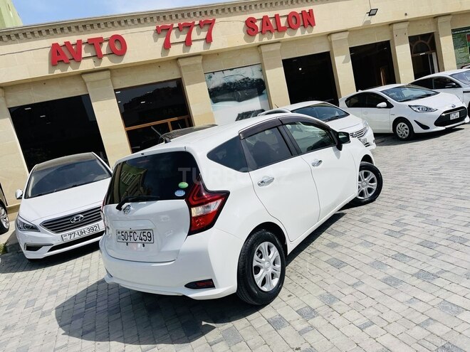 Nissan Note-7