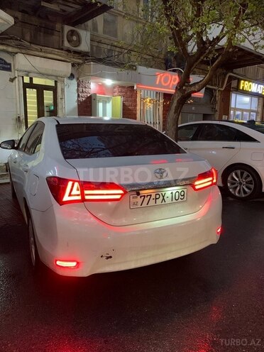 Toyota Corolla 2013, 180,000 km - 1.6 l - Bakı