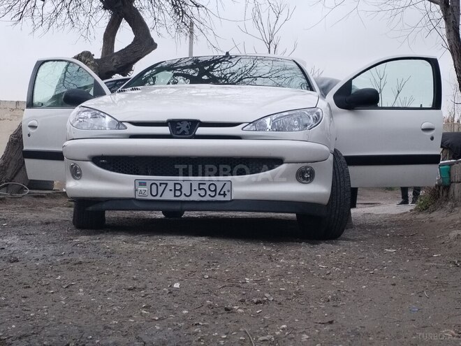 Peugeot 206 2001, 382,000 km - 1.6 l - Bakı