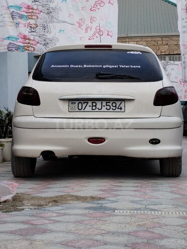 Peugeot 206 2001, 382,000 km - 1.6 l - Bakı
