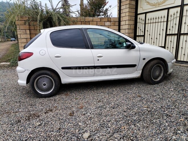 Peugeot 206 2001, 382,000 km - 1.6 l - Bakı