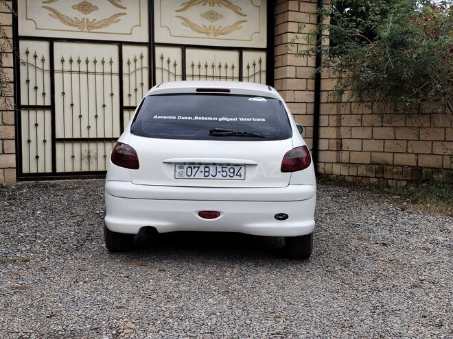 Peugeot 206 2001, 382,000 km - 1.6 l - Bakı