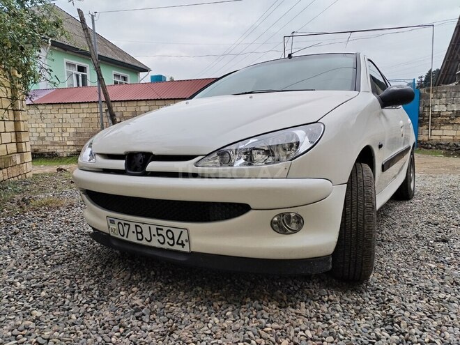 Peugeot 206 2001, 382,000 km - 1.6 l - Bakı
