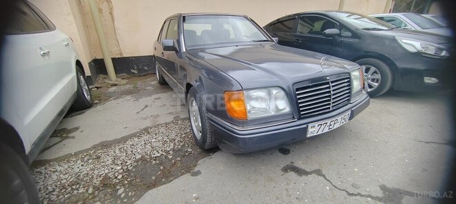 Mercedes E 200 1995, 495,000 km - 2.0 l - Bakı