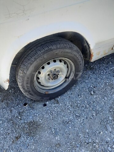 LADA (VAZ) 2107 2003, 95,000 km - 1.6 l - Ucar